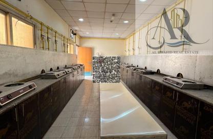 Labor Camp - Studio - 7+ for rent in Al Sajaa S - Al Sajaa - Sharjah