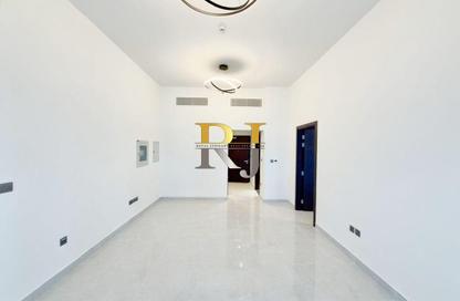 Apartment - 1 Bedroom - 2 Bathrooms for rent in Al Jadaf Building - Al Jaddaf - Dubai Apartment - 1 Bedroom - 2 Bathrooms for rent in Al Jadaf Building - Al Jaddaf - Dubai