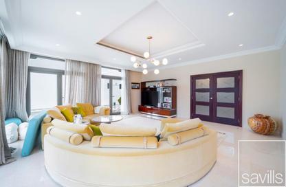 Villa - 5 Bedrooms - 6 Bathrooms for sale in Garden Homes Frond M - Garden Homes - Palm Jumeirah - Dubai