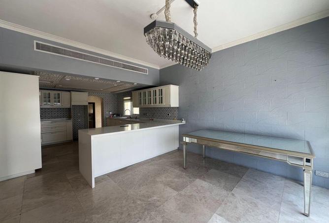 105128800 - Property Image 3