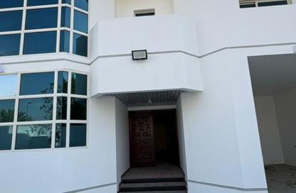 Villa - 4 Bedrooms - 5 Bathrooms for rent in Al Azra - Al Riqqa - Sharjah