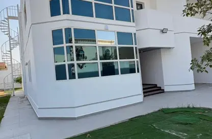 Villa - 4 Bedrooms - 5 Bathrooms for rent in Al Azra - Al Riqqa - Sharjah