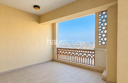 Apartment - 2 - 3 for sale in Marina Residences 4 - Marina Residences - Palm Jumeirah - Dubai