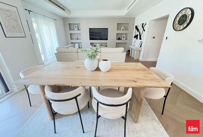 94010749 - Property Main Image
