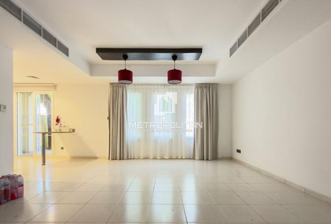 115927390 - Property Main Image