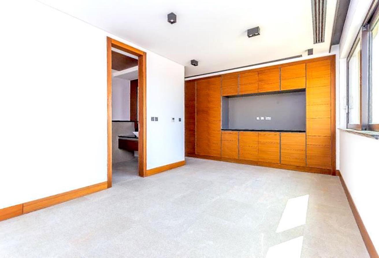Designer Villa | Private Pool and Elevator photo 12