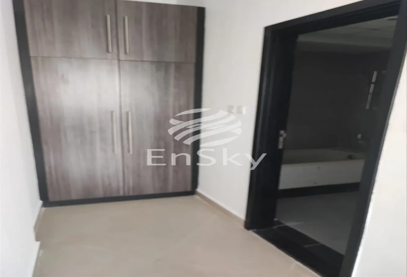 155580342 - Property Main Image
