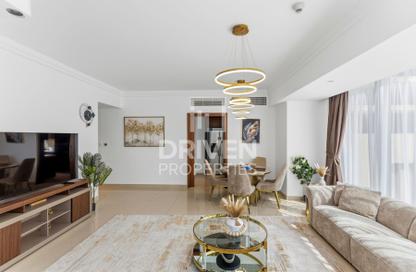 Apartment - 2 Bedrooms - 3 Bathrooms for sale in Boulevard Point - Downtown Dubai - Dubai