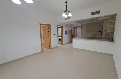 Apartment - 1 Bedroom - 2 Bathrooms for rent in Geepas Park View 1 - Queue Point - Liwan - Dubai Apartment - 1 Bedroom - 2 Bathrooms for rent in Geepas Park View 1 - Queue Point - Liwan - Dubai