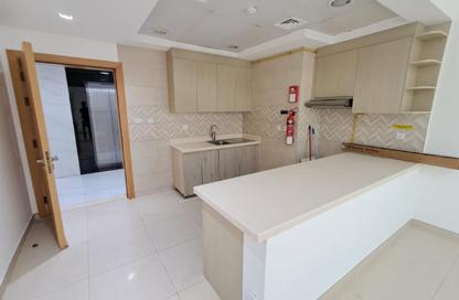 Apartment - 1 Bedroom - 2 Bathrooms for rent in Geepas Park View 1 - Queue Point - Liwan - Dubai Apartment - 1 Bedroom - 2 Bathrooms for rent in Geepas Park View 1 - Queue Point - Liwan - Dubai