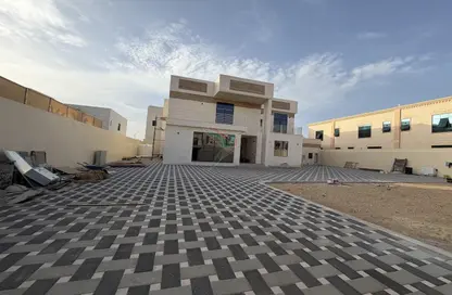 فيلا - 5 غرف نوم - 7 حمامات للايجار في شعبة الوطاه - العين