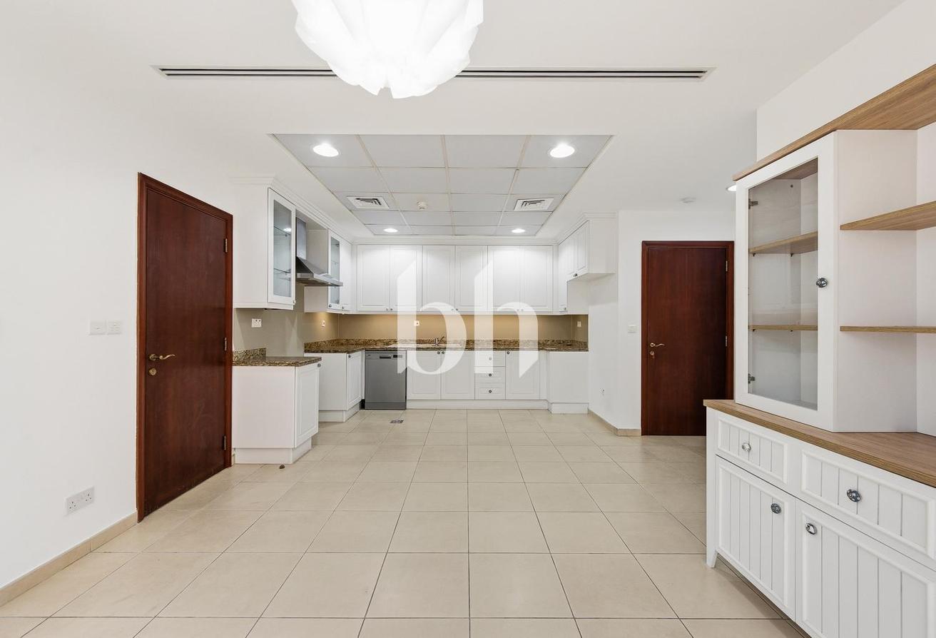 Private Pool | Immaculate Condition | Rare Type 12 photo 9