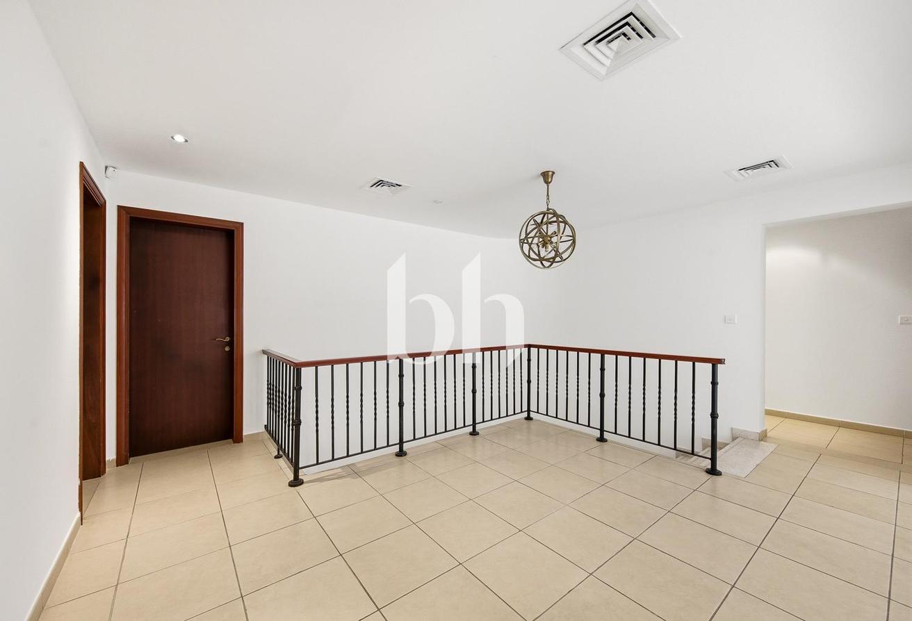 Private Pool | Immaculate Condition | Rare Type 12 photo 13