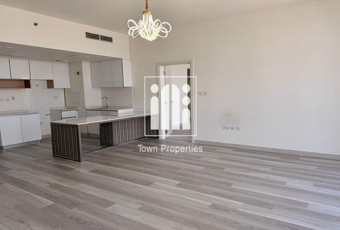 82802070 - Property Main Image