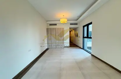 Apartment - 1 Bathroom for rent in SOL Bay - Business Bay - Dubai