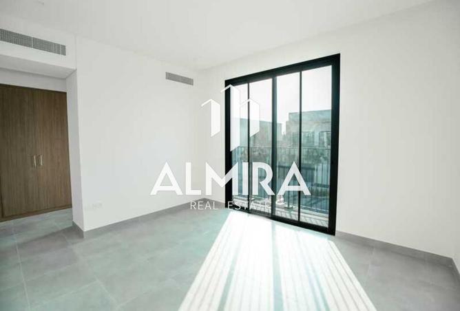 73847855 - Property Image 3