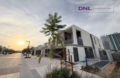 Townhouse - 4 Bedrooms - 5 Bathrooms for rent in Aura Gardens - Tilal Al Ghaf - Dubai