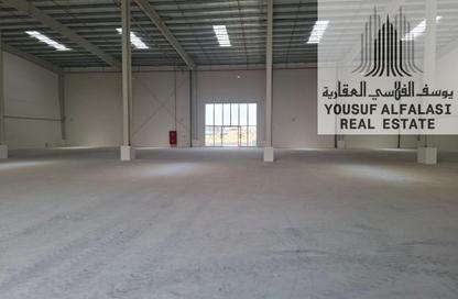 Warehouse - Studio - 2 Bathrooms for rent in Umm Al Thuoob - Umm Al Quwain