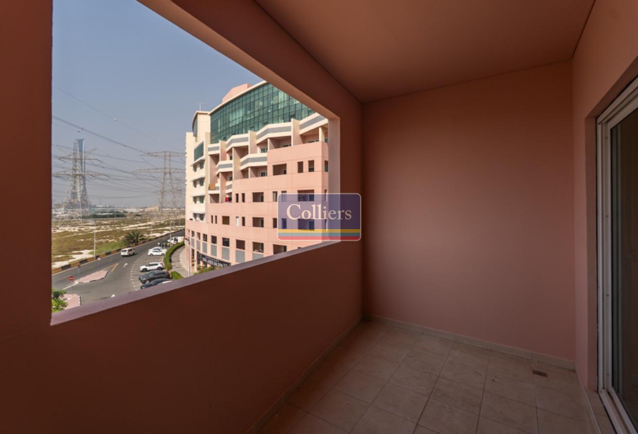 Just Vacated | Elegant Studio Unit with Facilities photo 10