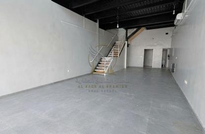 Show Room - Studio - 1 Bathroom for rent in Industrial Building 13 - Industrial Area 13 - Sharjah Industrial Area - Sharjah