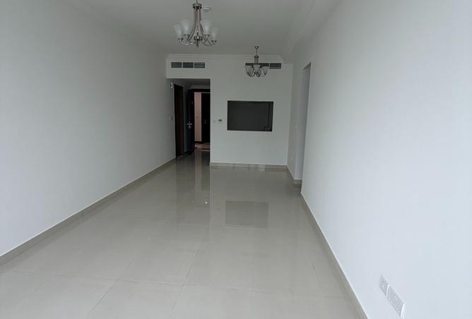 124280404 - Property Image 2