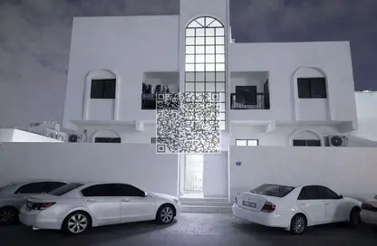 عمارة بالكامل - 8 غرف نوم - 8 حمامات للبيع في النعيمية - النعيمية - عجمان