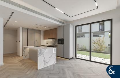 Villa - 5 - 6 for sale in Aura 1 - Aura - Tilal Al Ghaf - Dubai Villa - 5 - 6 for sale in Aura 1 - Aura - Tilal Al Ghaf - Dubai