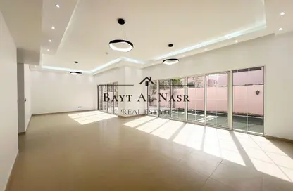 Villa - 4 Bedrooms - 5 Bathrooms for rent in Nad Al Sheba Villas - Nad Al Sheba 3 - Nad Al Sheba - Dubai Villa - 4 Bedrooms - 5 Bathrooms for rent in Nad Al Sheba Villas - Nad Al Sheba 3 - Nad Al Sheba - Dubai