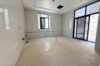 Villa - 5 - 7 for sale in Hoshi - Al Badie - Sharjah