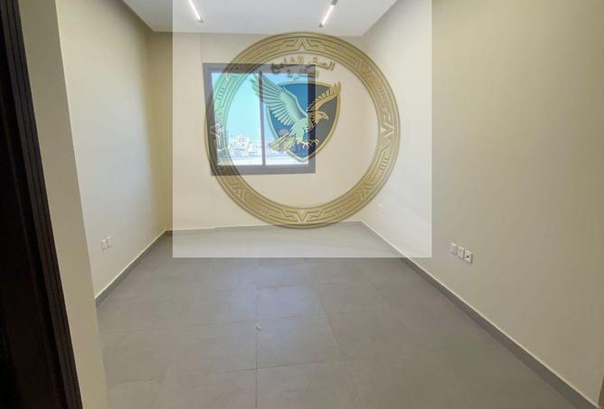 92248137 - Property Main Image