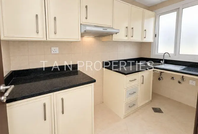 165602778 - Property Image 2
