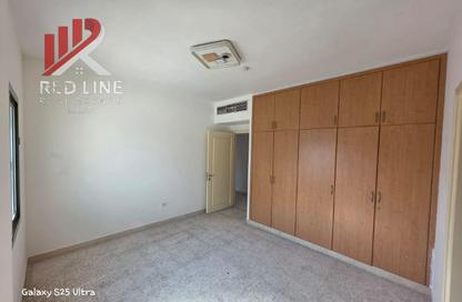 Apartment - 3 Bedrooms - 3 Bathrooms for rent in Al Mujarrah - Al Sharq - Sharjah