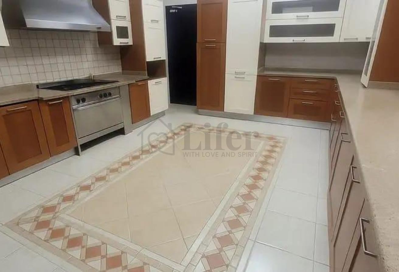 PRIME CORNER | 6 BEDROOMS | AL BARSHA 2 | 500,000 photo 15