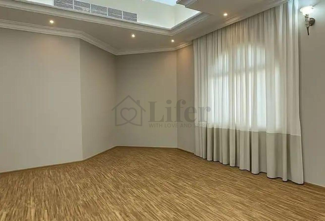 PRIME CORNER | 6 BEDROOMS | AL BARSHA 2 | 500,000 photo 4