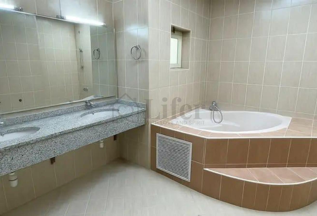 PRIME CORNER | 6 BEDROOMS | AL BARSHA 2 | 500,000 photo 8