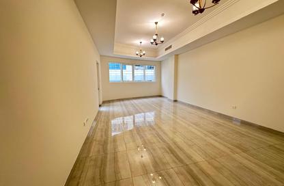 Apartment - 2 - 2 for rent in API Al Diyafah Building - Jumeirah 1 - Jumeirah - Dubai