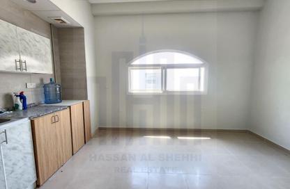 Apartment - Studio - 1 for rent in Fire Station Road - Muwaileh - Sharjah