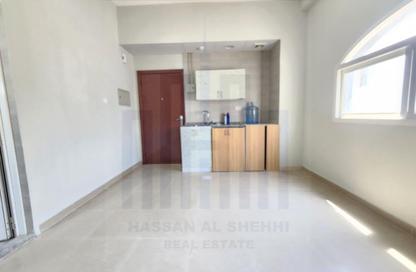 Apartment - Studio - 1 for rent in Fire Station Road - Muwaileh - Sharjah