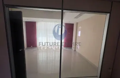 Office Space - Studio - 1 Bathroom for rent in Al Garhoud - Dubai