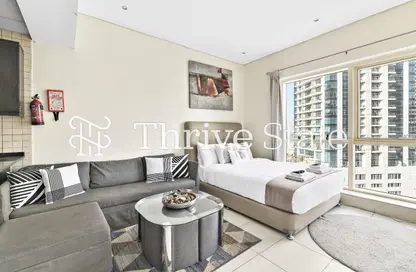 Apartment - 1 Bathroom for rent in The Royal Oceanic - Dubai Marina - Dubai