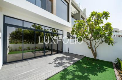 Townhouse - 4 Bedrooms - 5 Bathrooms for sale in Jumeirah Luxury - Jumeirah Golf Estates - Dubai