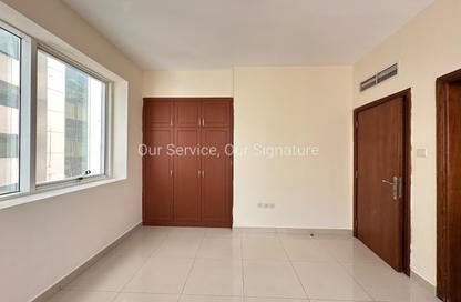 Apartment - 2 Bedrooms - 2 Bathrooms for rent in New Al Taawun Road - Al Taawun - Sharjah