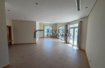 Apartment - 5 Bedrooms - 4 Bathrooms for rent in Al Das - Shoreline Apartments - Palm Jumeirah - Dubai