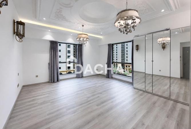 112300392 - Property Main Image