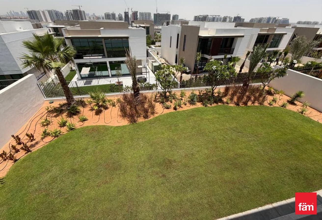 Tophill | Landscaped Garden | Stand Alone Villa photo 8
