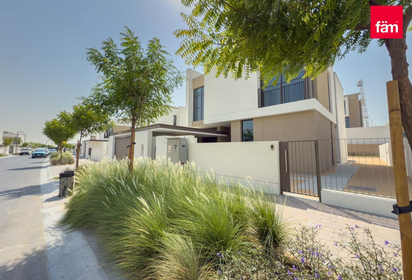 Tophill | Landscaped Garden | Stand Alone Villa photo 26