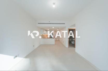 Apartment - 2 Bedrooms - 2 Bathrooms for sale in Radiant Square - City Of Lights - Al Reem Island - Abu Dhabi