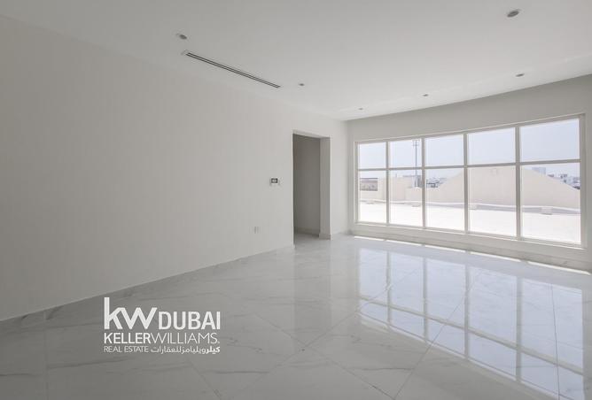123830311 - Property Image 2