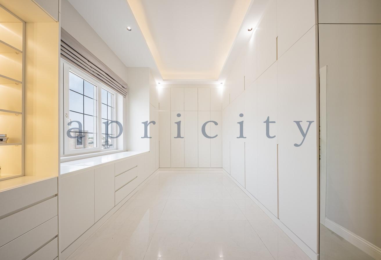 Luxury Villa | Private Garden | Huge Plot photo 15