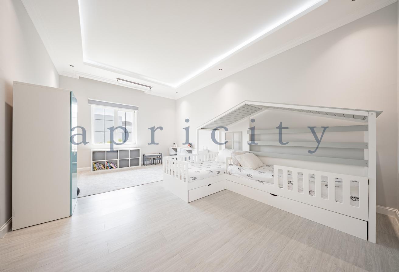 Luxury Villa | Private Garden | Huge Plot photo 14